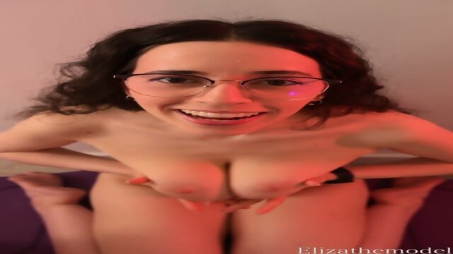 Elizathe Model JOI